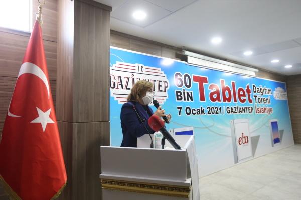 Fatma Şahin Fırsat Eşitliği İçin Eğitim Ordusunun Emrindeyiz