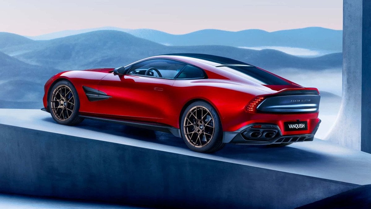 Aston Martin Vanquish 2025: Lüks ve Performansın Zirvesi