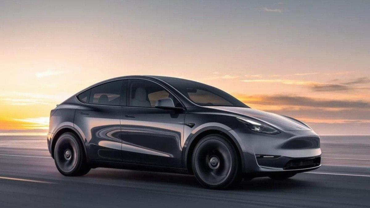 Tesla'dan Otonom Sürüş Açıklaması: Eski Araçlar FSD Özelliğini Alamayabilir