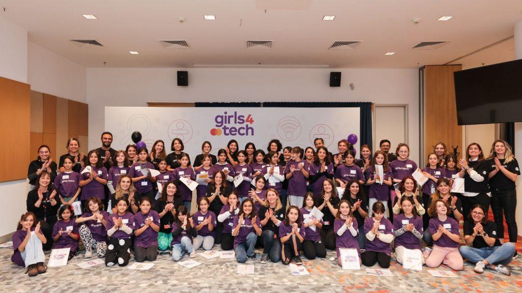 Yaklaşık 7 Milyon Kız Çocuğunu STEM Alanında Cesaretlendiren Girls4Tech Türkiye’de